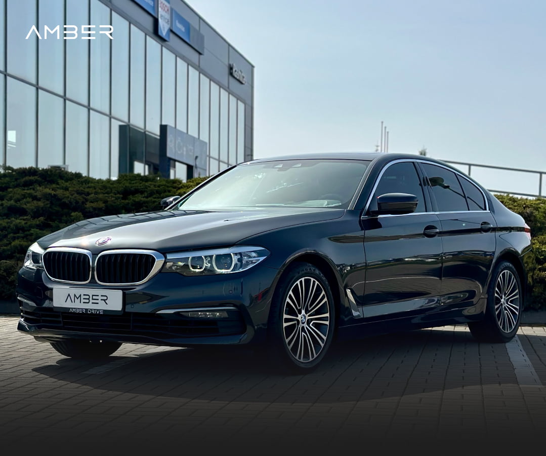 BMW 530i xDrive Instagram post - 6692