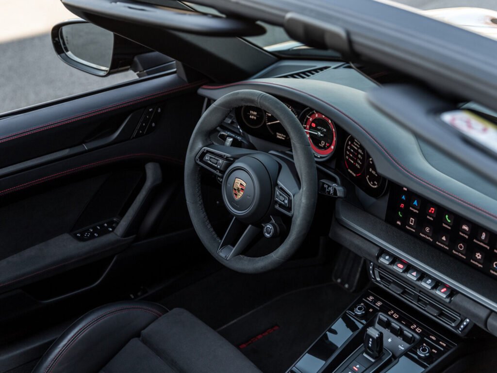 Caviarz-Porsche-911-992-Carrera-4-GTS-Cabriolet-Jet-Black-Metallic36_1406de56d3cd2f610392f2ac6e97ab8e