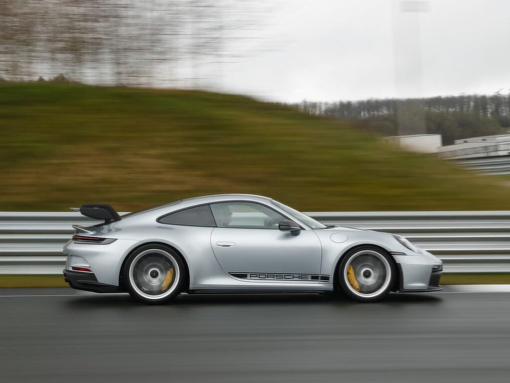 Porsche911GT3Silver-SideCrop