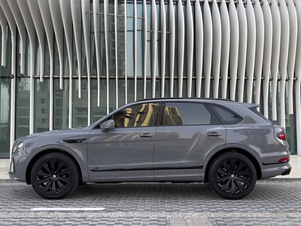 Bentayga Side
