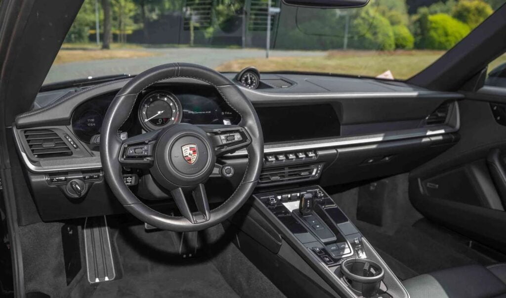 911-Carrara-4S-24