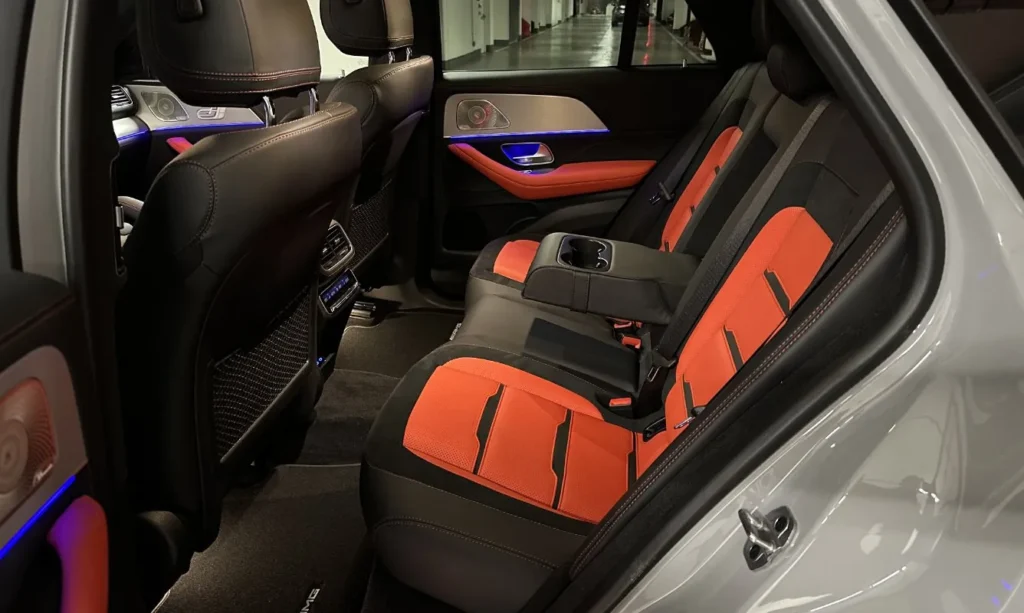 MERCEDES-GLE-COUPE-63S-AMG-SEDILI-POST2