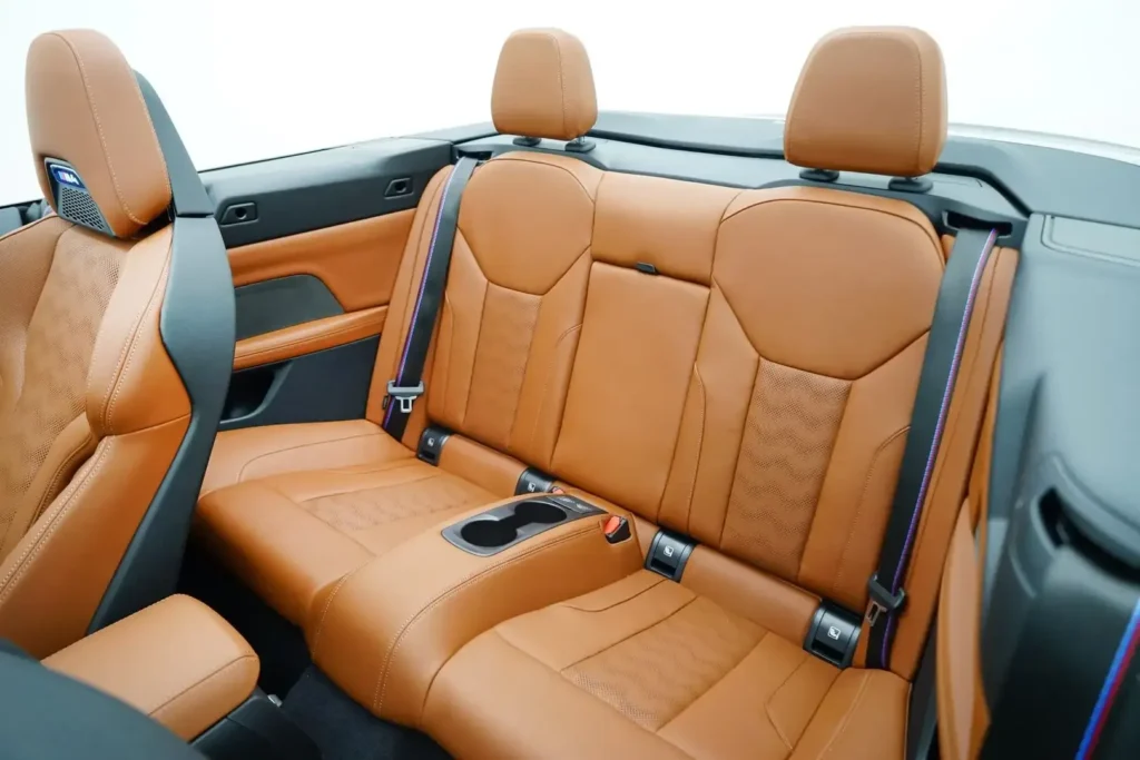 imgi_64_BMW-M4-Competition-Cabrioet-Black-Interior