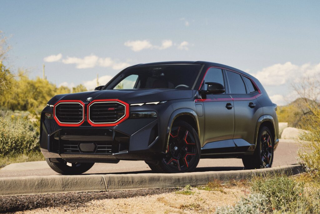 BMW XM Front 3