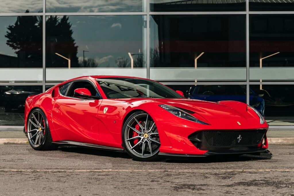 Ferrari 812 Superfast Front 4