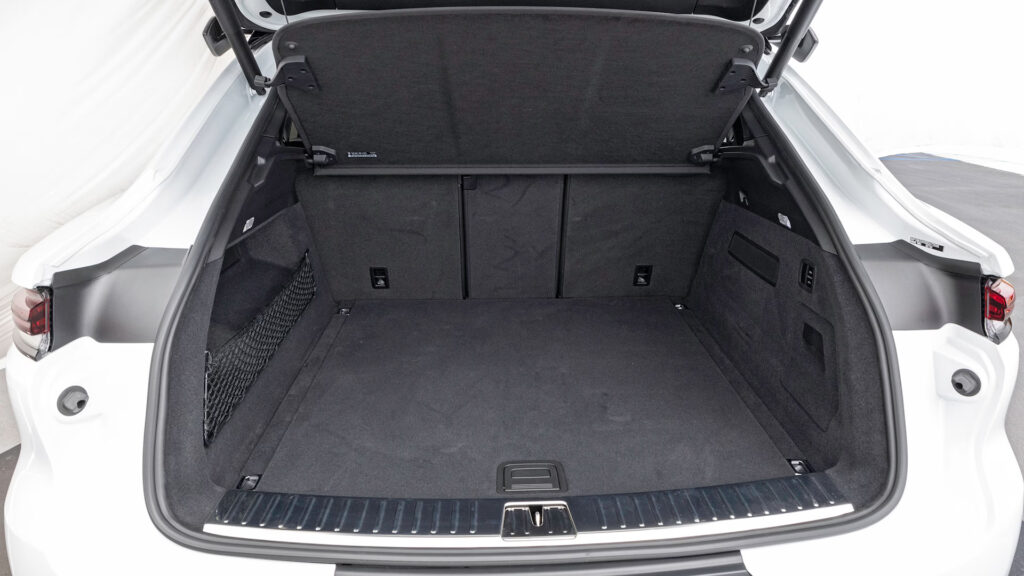 Porsche-Cayenne-Coupe-Turbo-GT-trunk