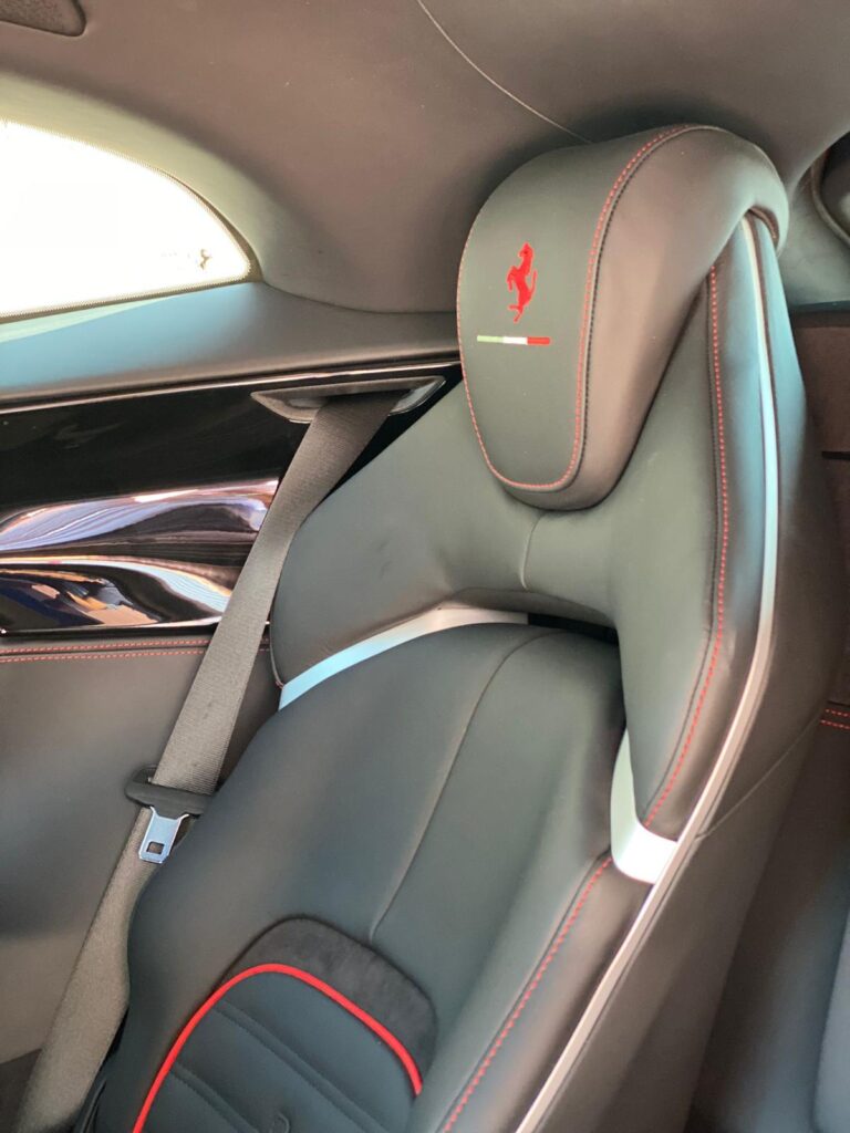 Ferrari Purosangue Red Int