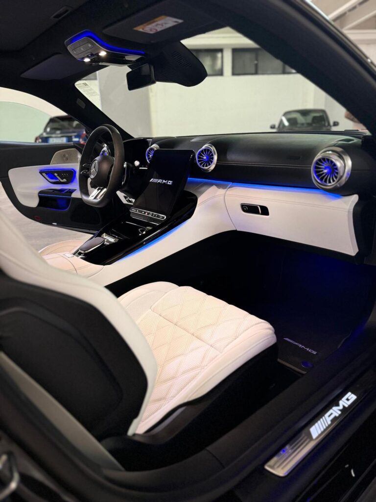 Mercedes-AMG GT 63 Coupe Interior